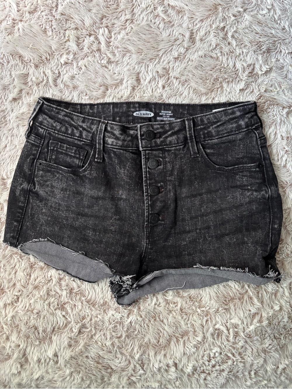 2010s Old Navy rockstar super skinny black denim shorts
